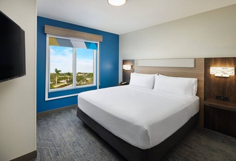 장애인을 위한 스위트, Holiday Inn Express Hotel & Suites Port St. Lucie West, An Ihg