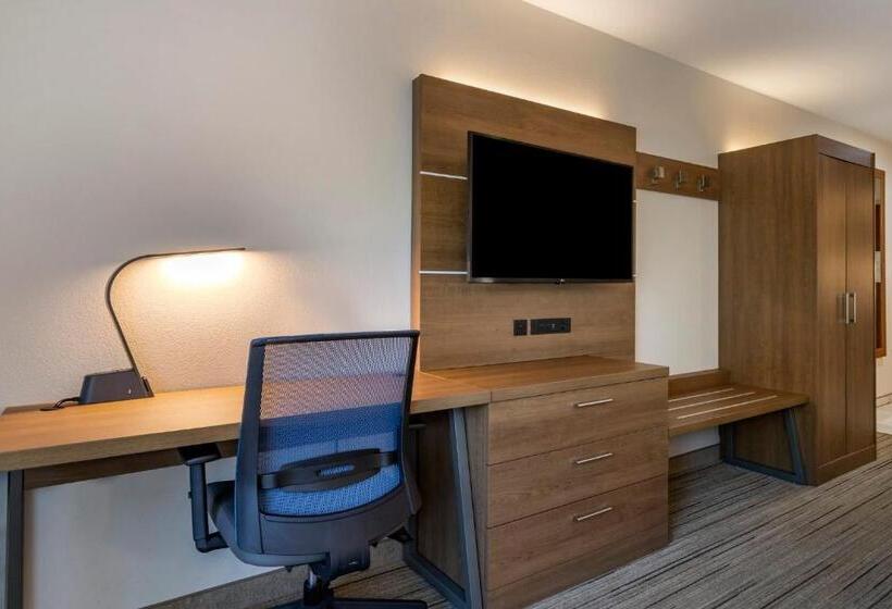 스위트, Holiday Inn Express Hotel And Suites Natchitoches, An Ihg