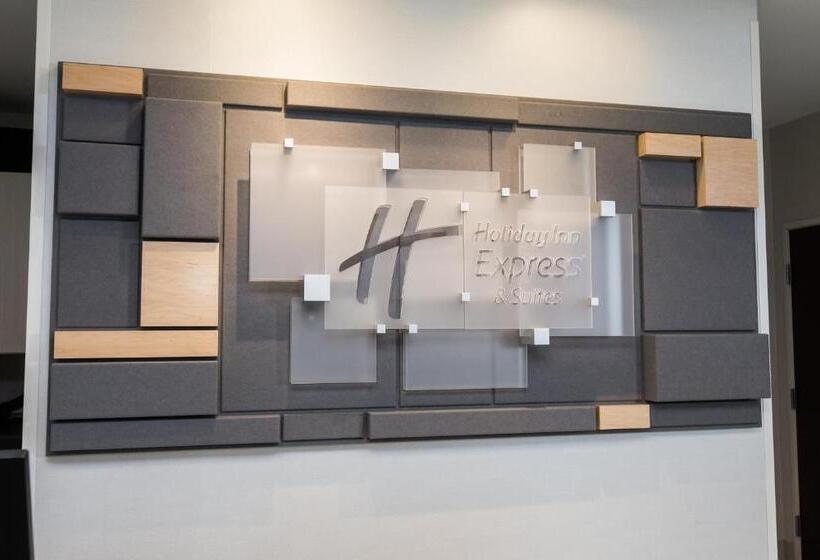 Номер Стандарт, Holiday Inn Express Hotel & Suites Clinton, An Ihg