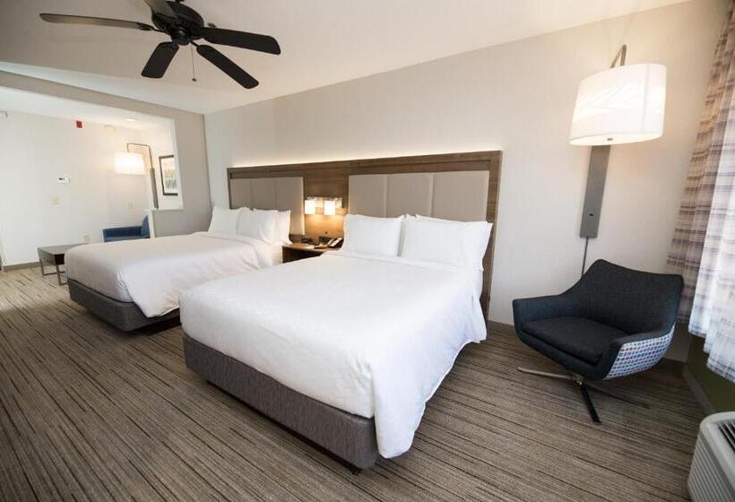 Люкс, Holiday Inn Express Hotel & Suites Clinton, An Ihg