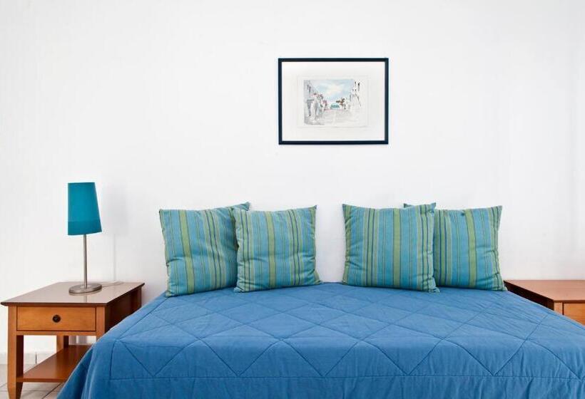 جناح غرفتين نوم, Daphne S Club Hotel Apartments