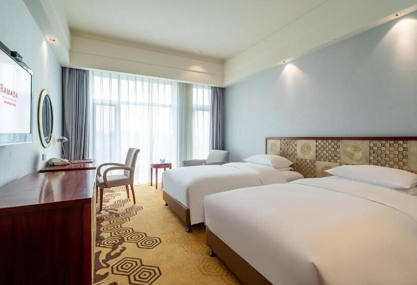 اتاق استاندارد, Ramada Plaza Taian