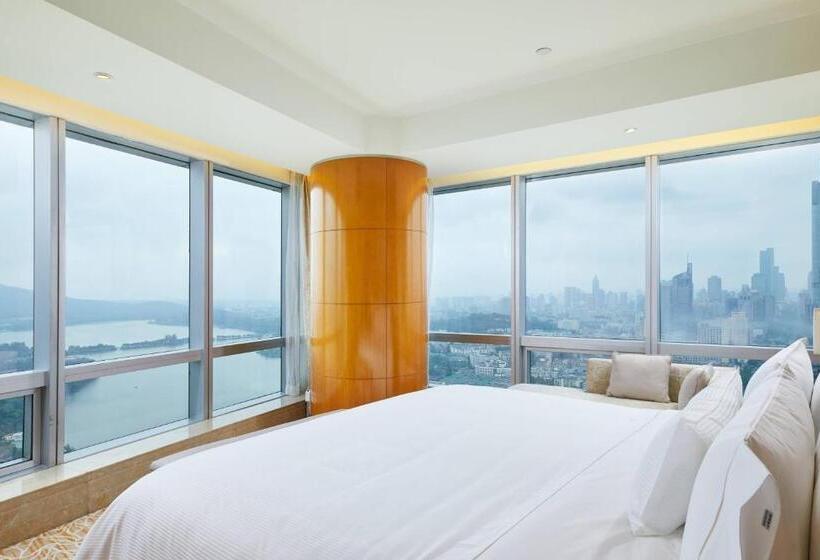 سوئیت اجرایی با تخت کینگ, The Westin Nanjing Xuanwu Lake