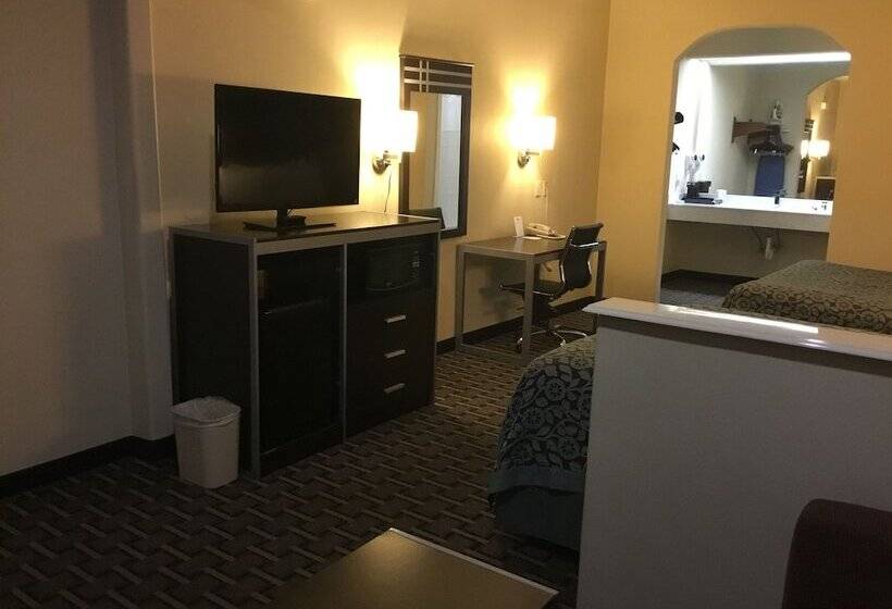 套房, Days Inn & Suites By Wyndham Houston North   Spring