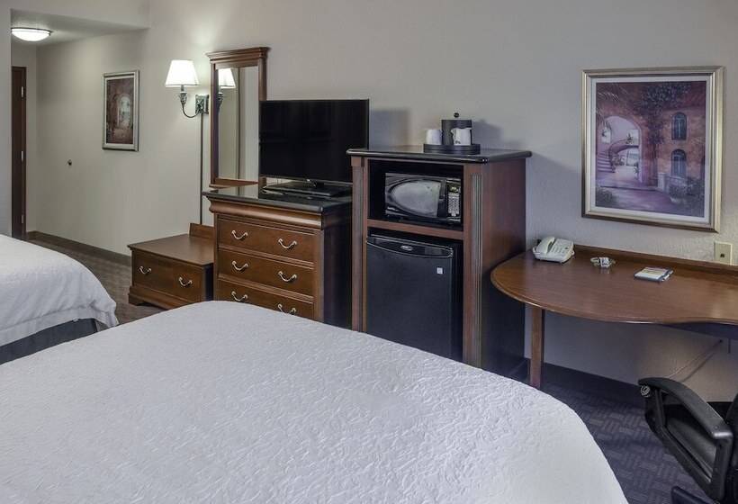 Номер Стандарт, Hampton Inn & Suites Youngstown Canfield