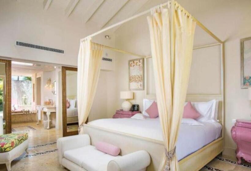סוויטה משפחתית, Eden Roc Cap Cana