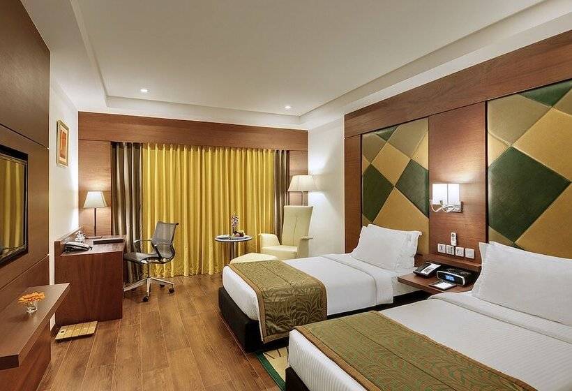 Номер Executive, The Residency Towers Coimbatore