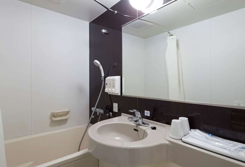 Номер Стандарт, Comfort Hotel Tsubamesanjo