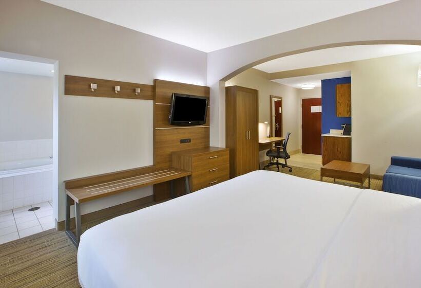 Люкс Адаптированный для Инвалидов, Holiday Inn Express Hotel & Suites Cincinnati Northeast Milford, An Ihg