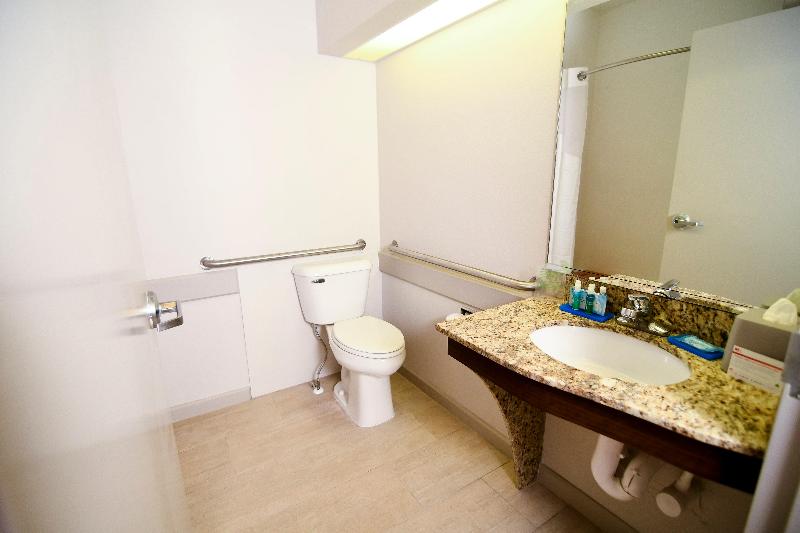 Люкс, Holiday Inn Express Hotel & Suites Port Clinton Catawba Island, An Ihg