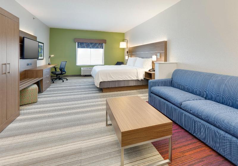 Люкс Кровать Кинг, Holiday Inn Express & Suites   Denton North, An Ihg