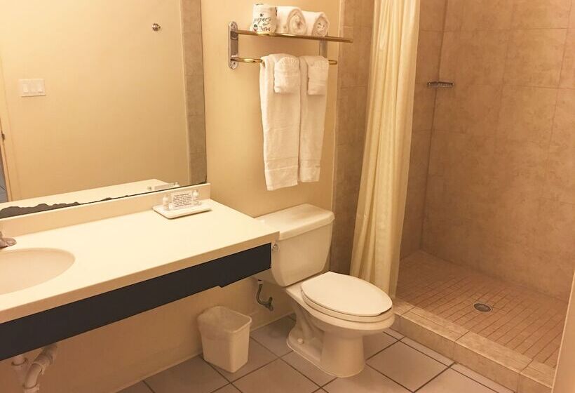 Suite, Sunchase Inn & Suites