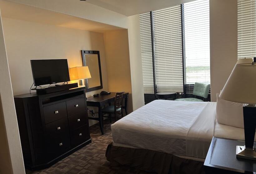 Suite, Sunchase Inn & Suites