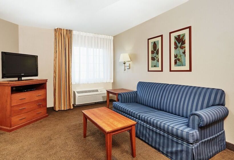 Люкс Кровать Кинг, Candlewood Suites Milwaukee Airport   Oak Creek, An Ihg