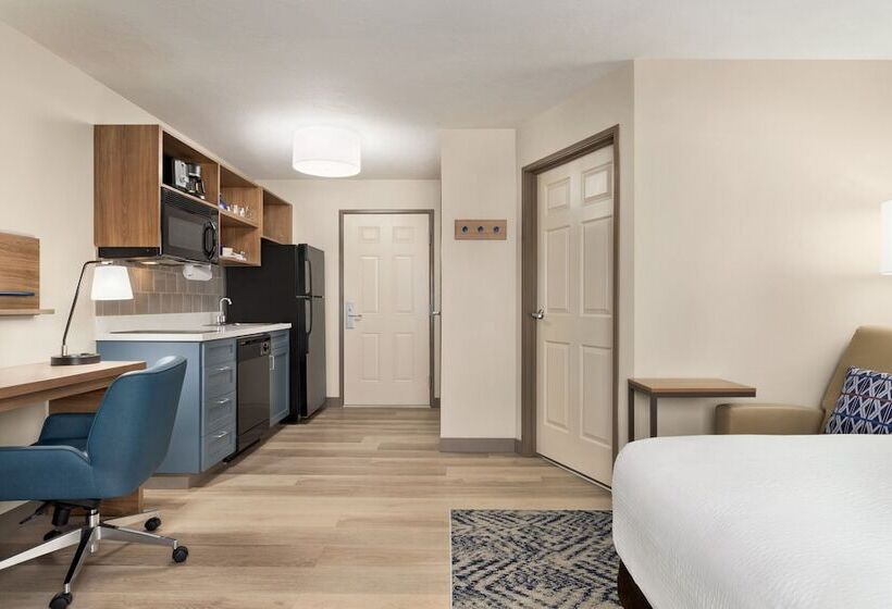 Люкс, Candlewood Suites Boise Meridian, An Ihg