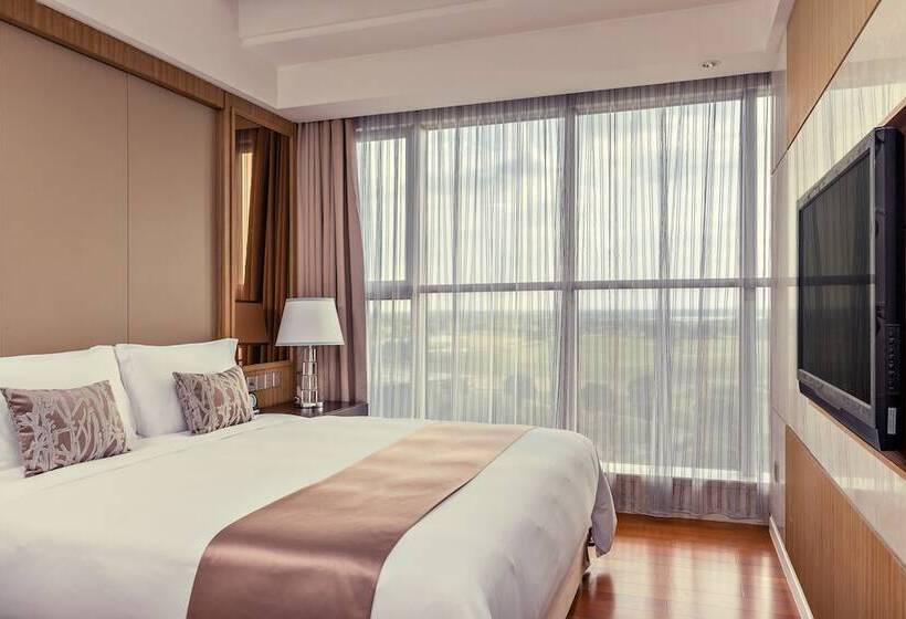 سوئیت 2 خوابه, Crowne Plaza Shanghai Anting Auto City
