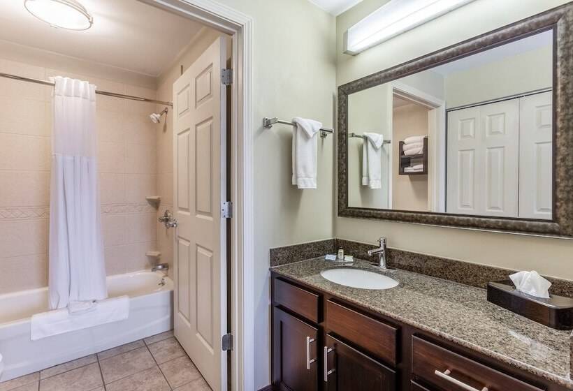 스위트, Staybridge Suites Davenport, An Ihg