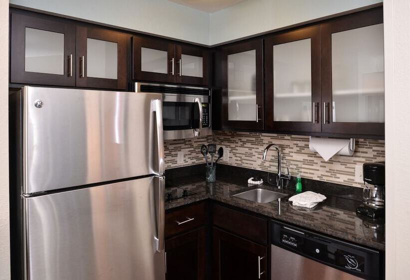 Студия Стандарт, Staybridge Suites Sioux Falls At Empire Mall, An Ihg