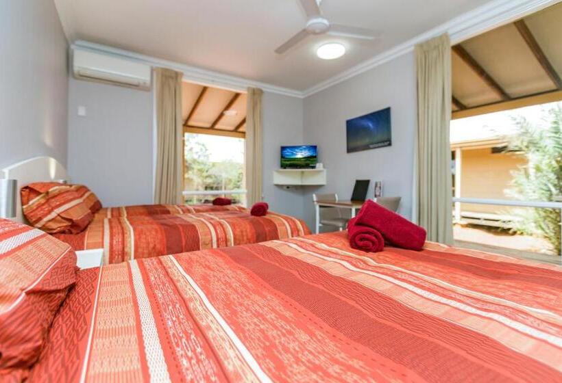 Четырехместный Номер Ejecutiva, Erldunda Desert Oaks Resort