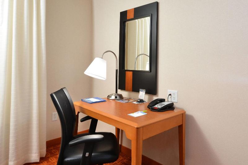 Стандартный Номер Кровать Кинг, Fairfield Inn & Suites Wytheville