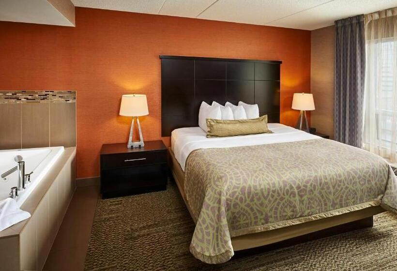 سوئیت با تخت بزرگ, Staybridge Suites Hamilton   Downtown, An Ihg