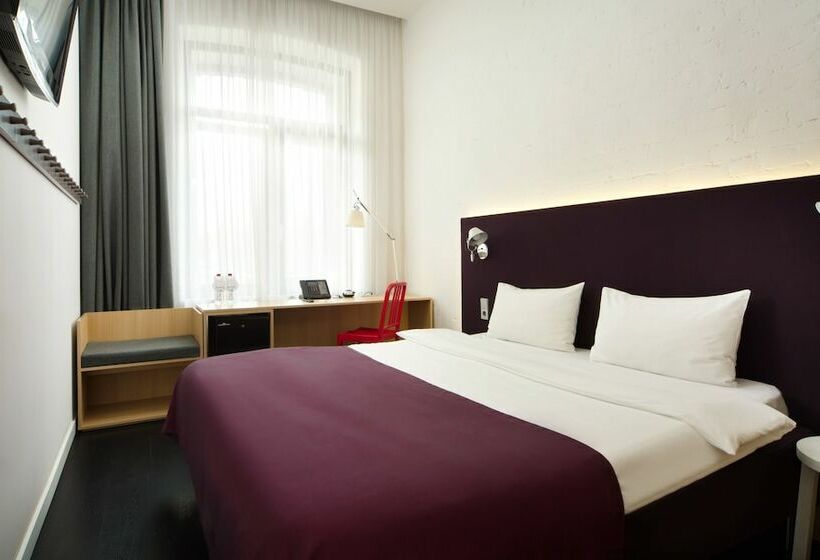 Номер Стандарт, Azimut Hotel Tulskaya Moscow