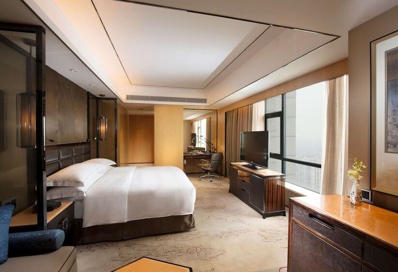 Номер Deluxe, Hilton Zhongshan Downtown