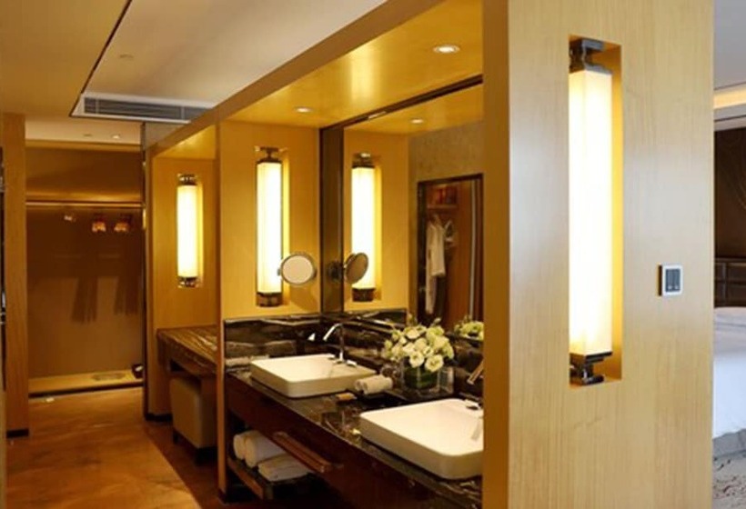 Президентский Люкс, Hilton Zhongshan Downtown