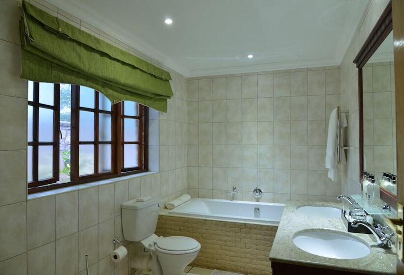 سوییت, Walkersons Hotel & Spa