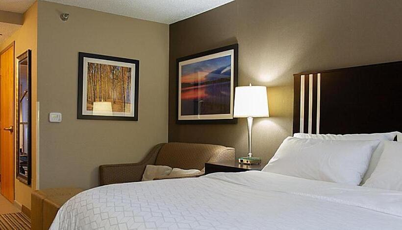 Люкс Адаптированный для Инвалидов, Holiday Inn Express & Suites Hayward, An Ihg