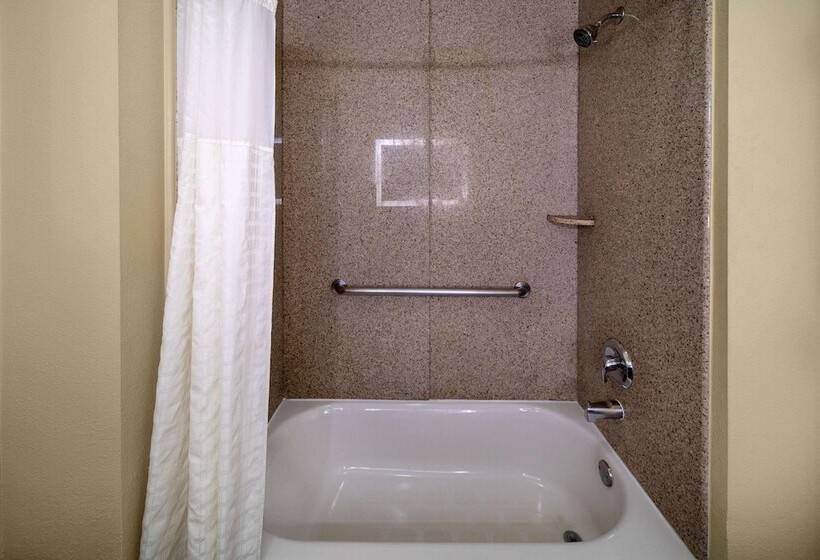 Люкс Повышенной Комфортности, La Quinta By Wyndham Houston New Caney