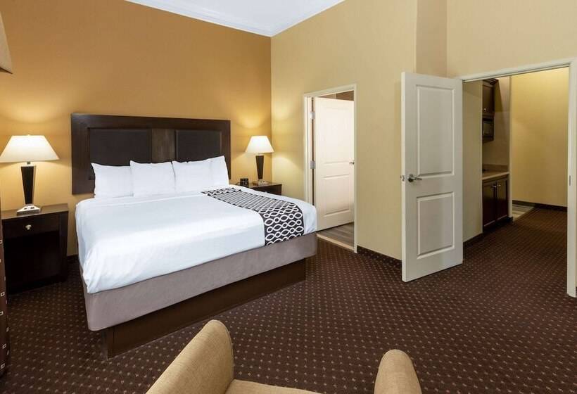 디럭스 스위트, La Quinta By Wyndham Houston New Caney