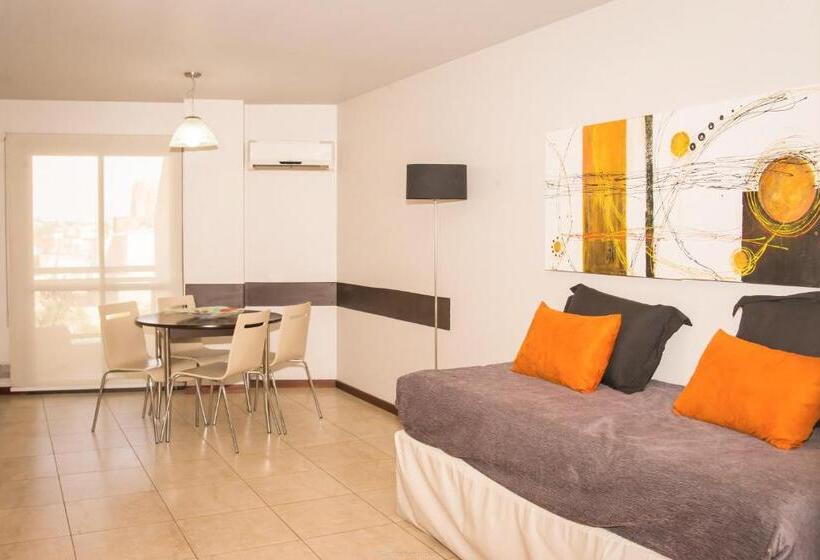 اتاق اجرایی, Kube Apartments Express