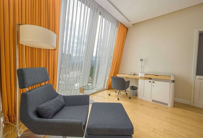 اتاق خانوادگی, Radisson Blu Hotel Batumi