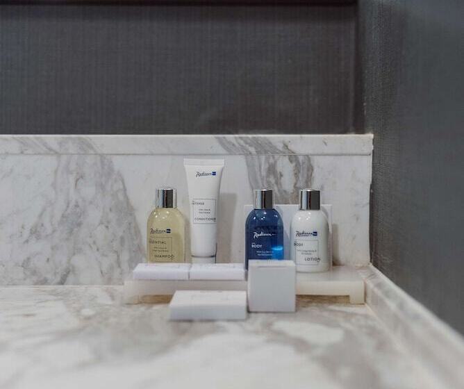 سوییت, Radisson Blu Hotel Batumi