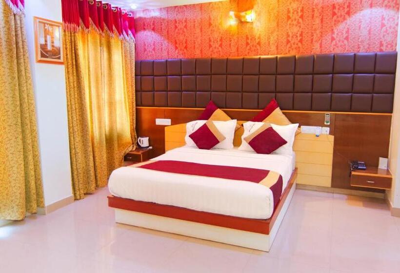 Classic Kamer, Aishwarya Residency