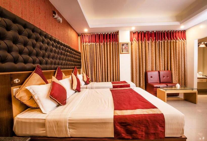 Superior Vierpersoonskamer, Aishwarya Residency