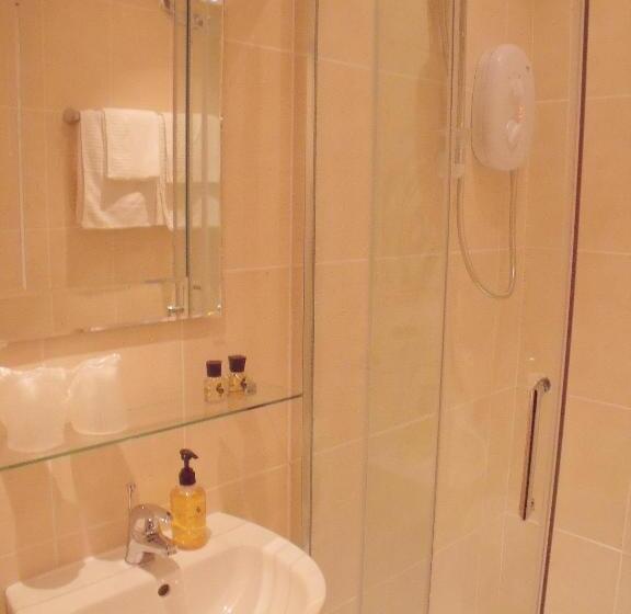 Номер Стандарт, Britannia Guest House