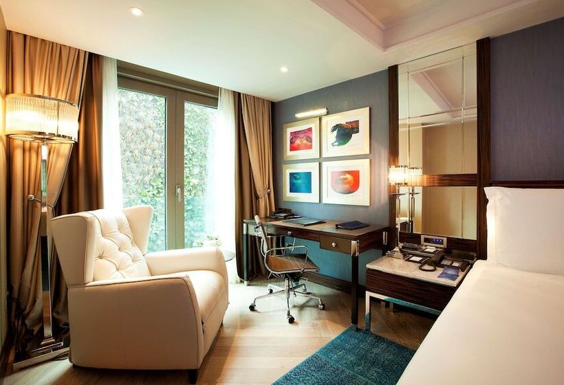 スタンダードルーム, Radisson Blu Hotel Istanbul Pera
