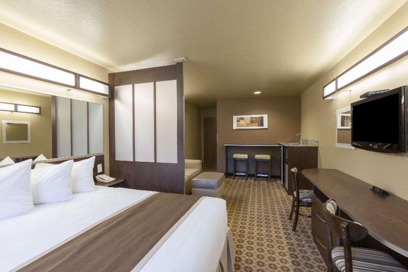 스위트 킹사이즈 침대, Microtel Inn & Suites By Wyndham Searcy