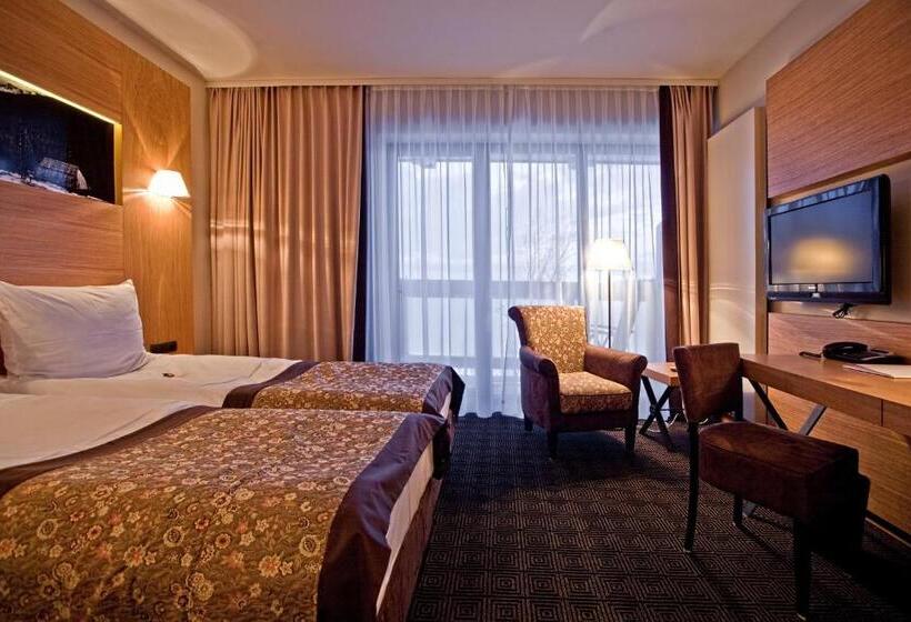 Номер Стандарт с Балконом, Grand Nosalowy Dwor