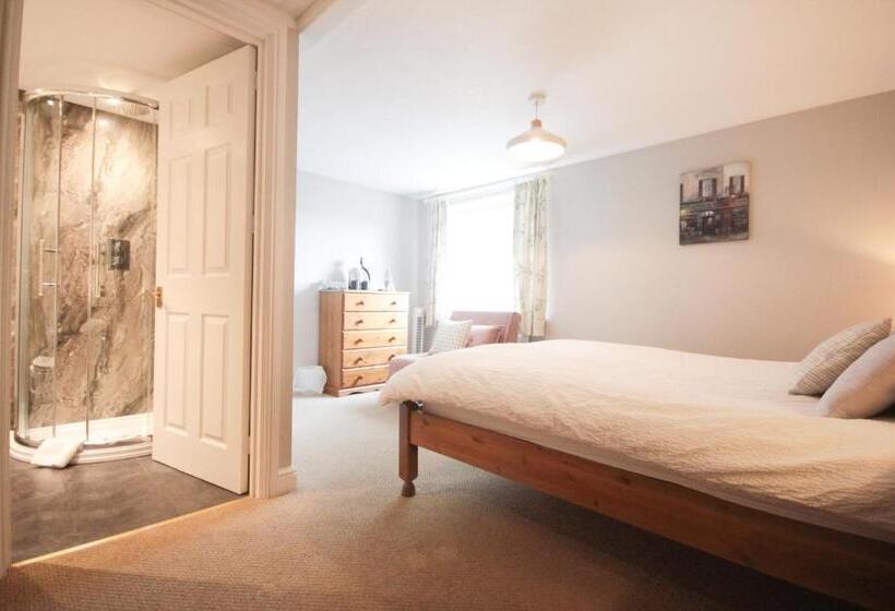 Номер Стандарт, The Five Dials Inn