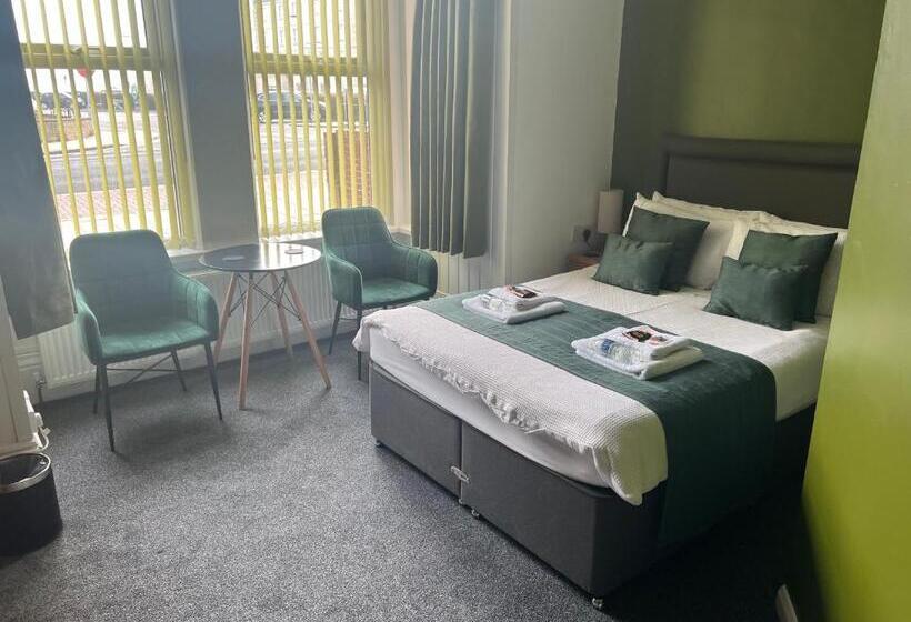 Номер Deluxe, The Promenade Guest House