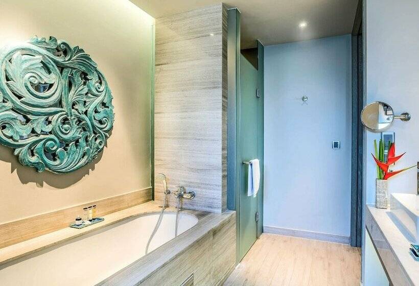 Номер Deluxe, Pullman Phuket Arcadia Naithon Beach