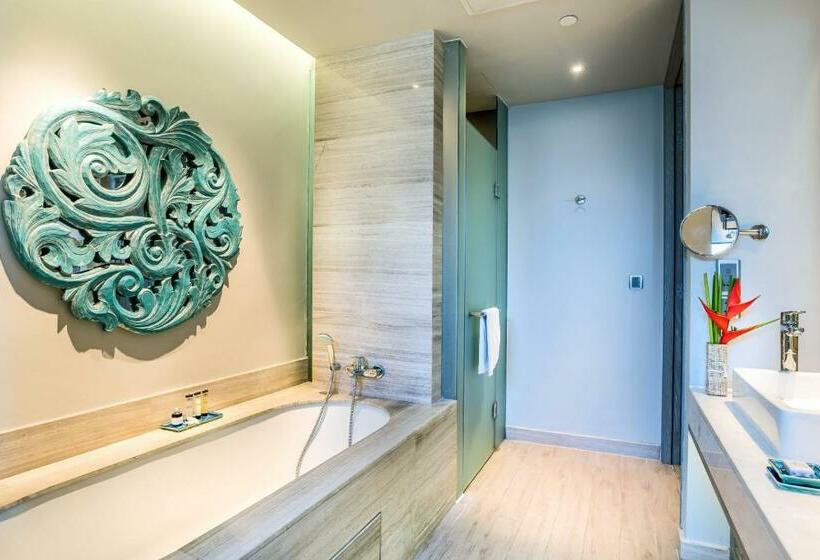 Номер Deluxe Вид на Море, Pullman Phuket Arcadia Naithon Beach