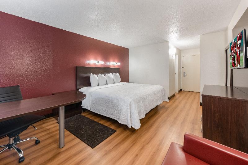 Номер Deluxe Кровать Кинг, Red Roof Inn Plus+ Columbus   Worthington