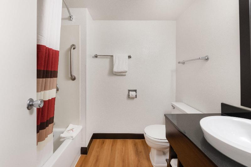 Номер Superior Кровать Кинг, Red Roof Inn Plus+ Columbus   Worthington
