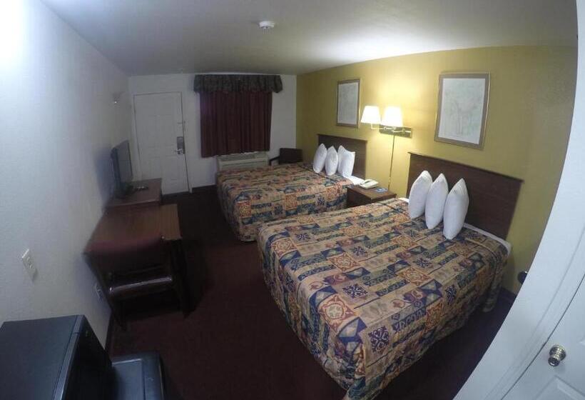 Номер Стандарт 2 Двуспальные Кровати, Rodeway Inn