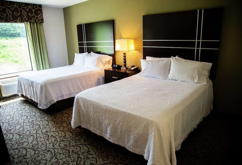 스탠다드 룸, Hampton Inn & Suites Sharon
