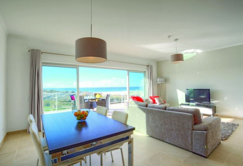 Дом 2 Спальни Смежный, The Beachfront  Praia D El Rey Golf & Beach Resort